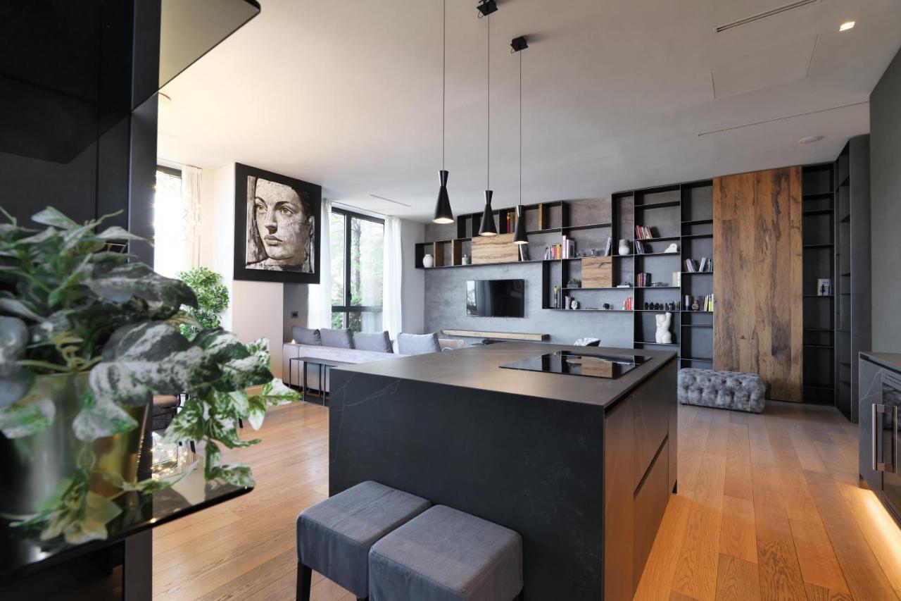 Luxury In Bosco Verticale Isola Milano